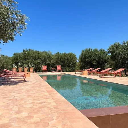 Apartman Td Lamia Porta Rossa, Countryside With Olive Trees